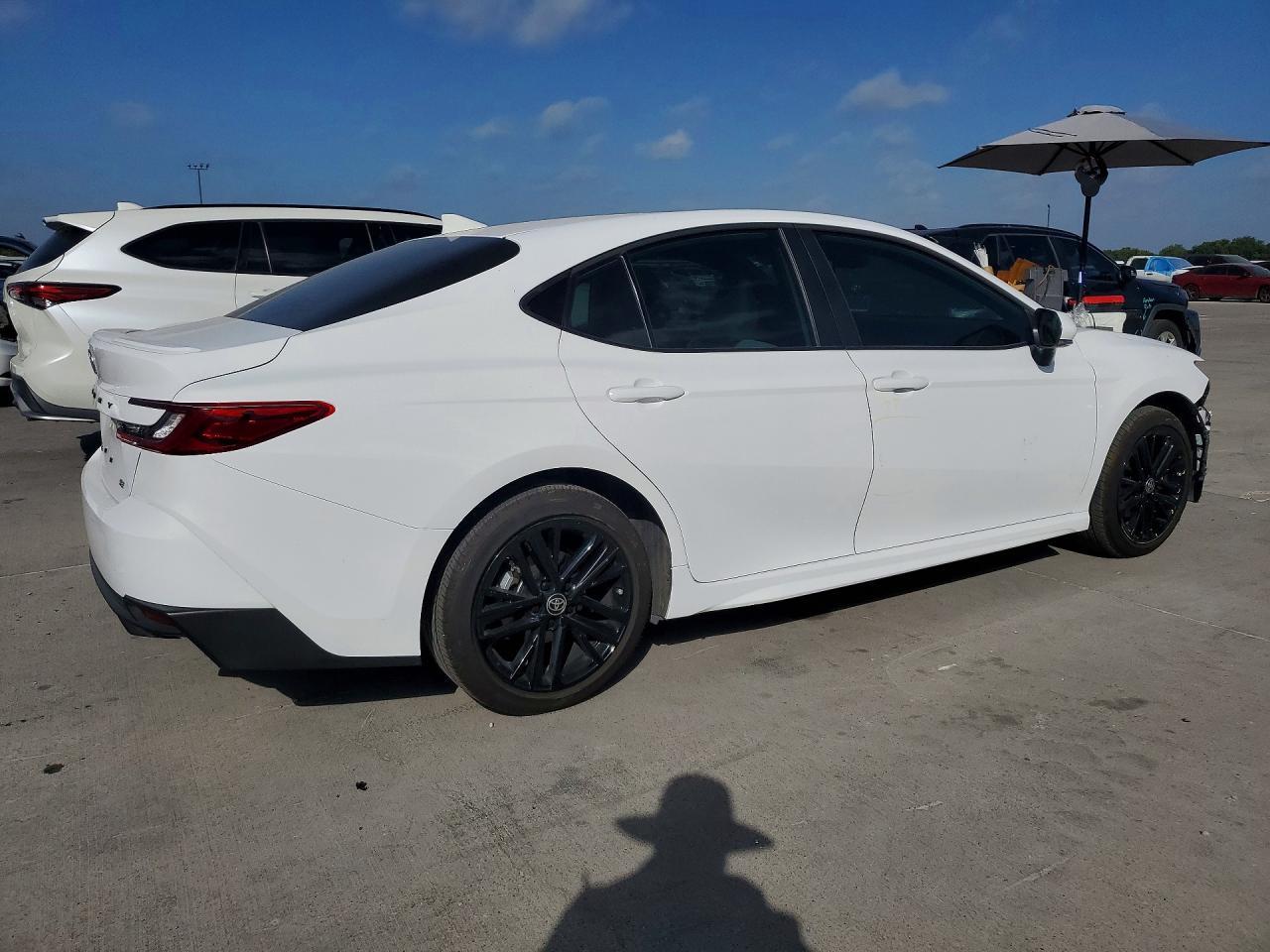 2026 Toyota Camry Se - Фото 3