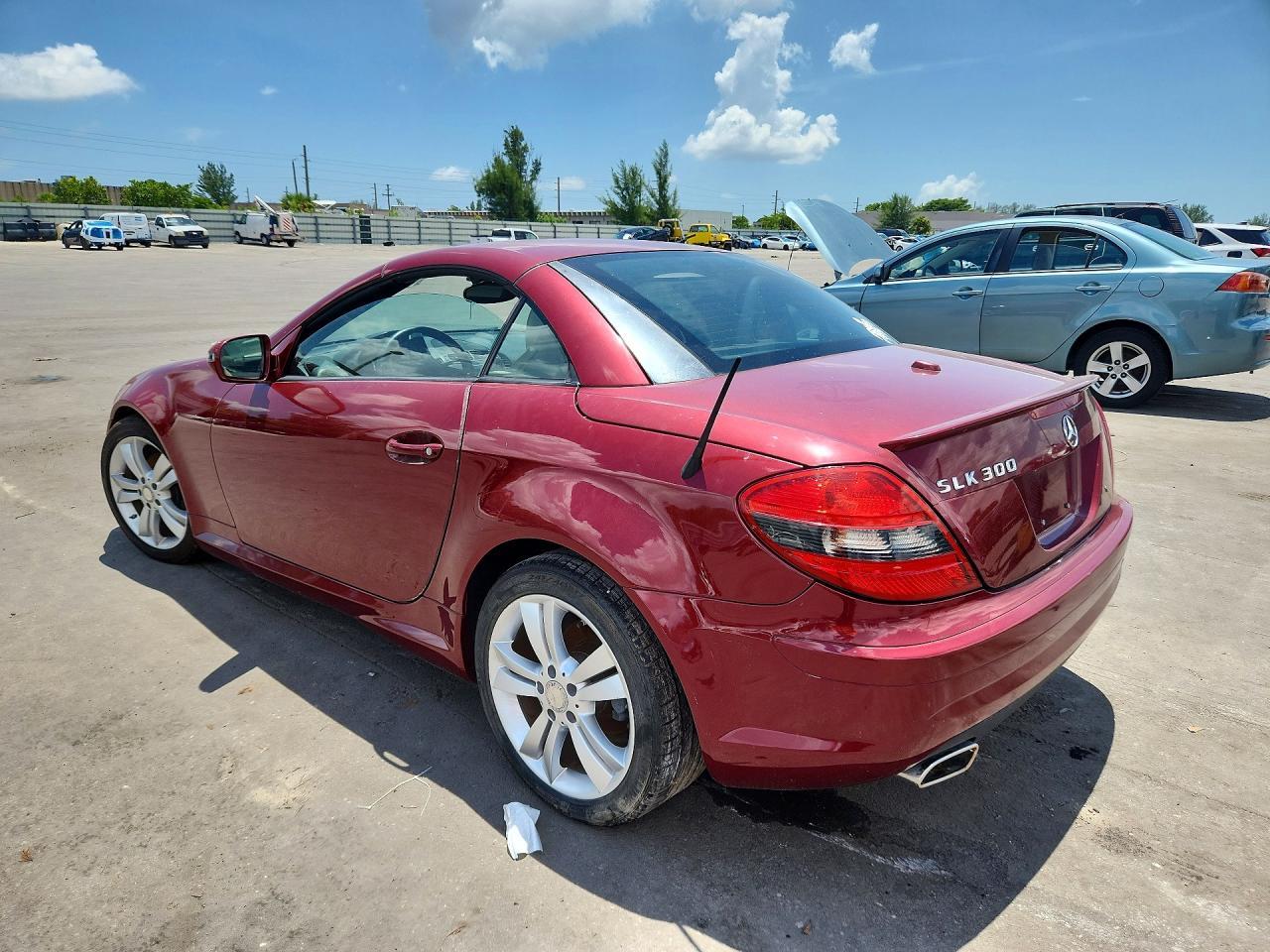 2011 Mercedes-Benz Slk 300 - Image 2