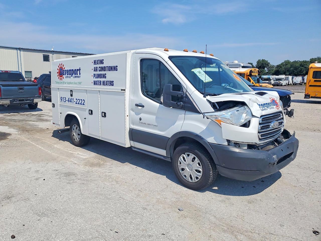 2017 Ford Transit T-350 - Image 4
