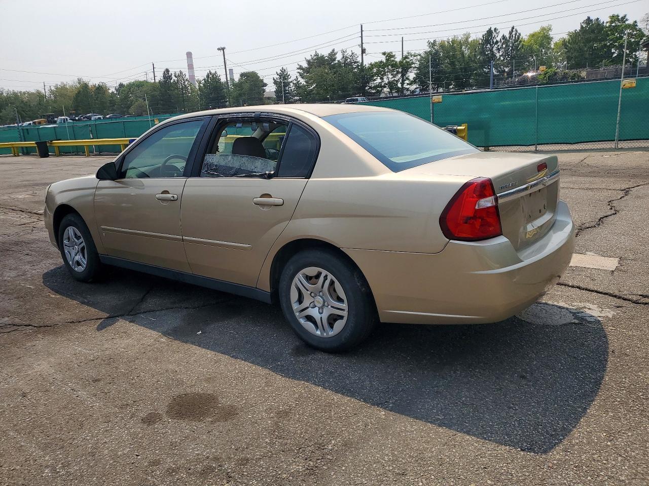 2006 Chevrolet Malibu Ls - Фото 2