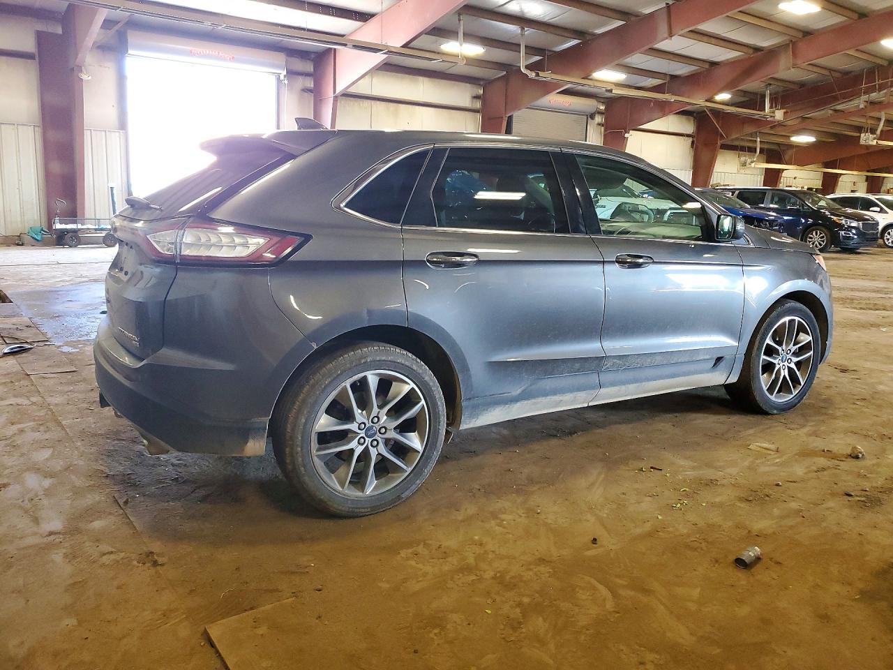 2015 Ford Edge Titanium - Image 3