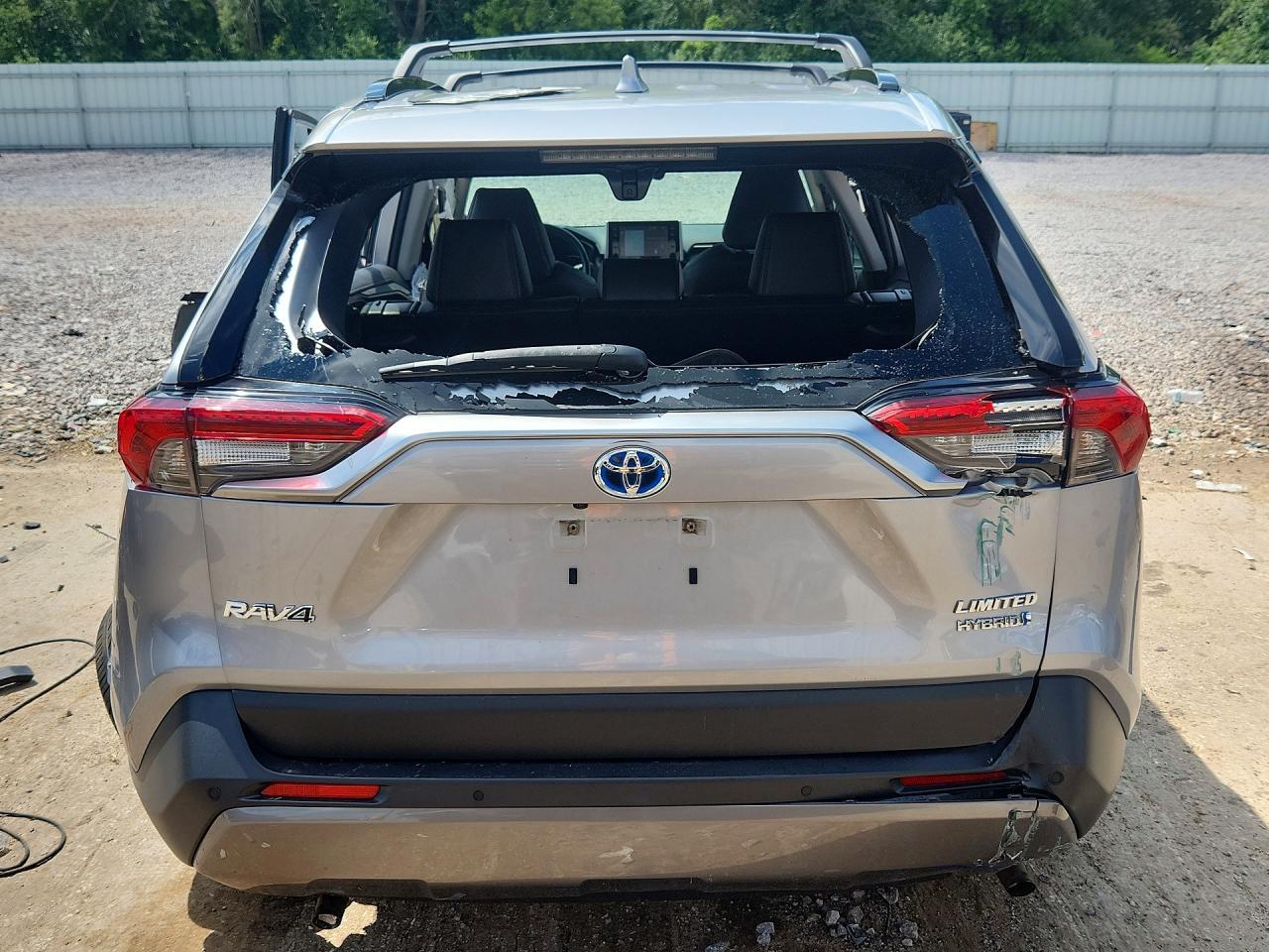 2020 Toyota Rav4 Limited - Image 6