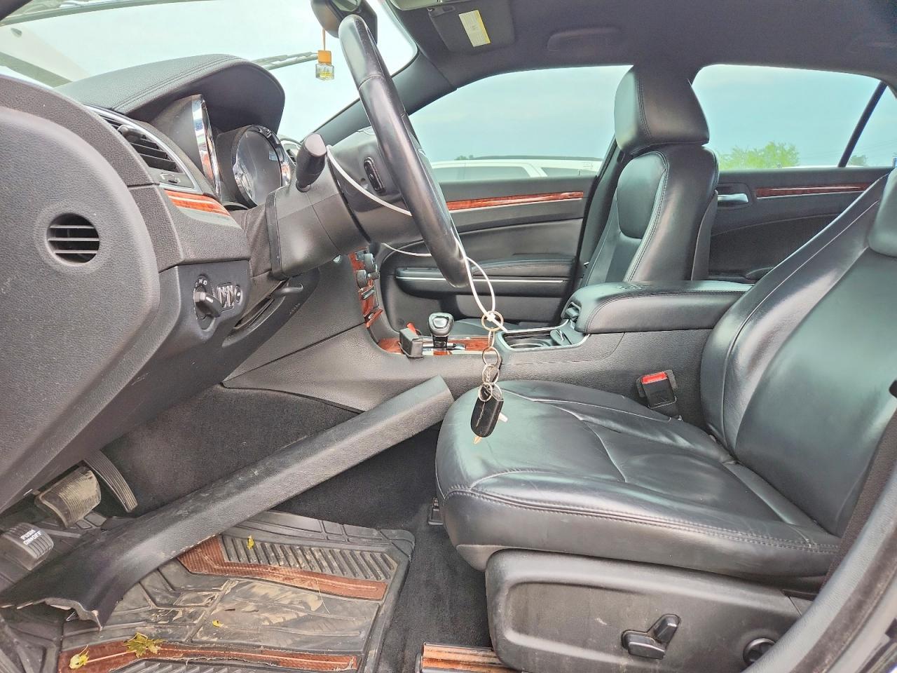 2014 Chrysler 300 - Фото 7