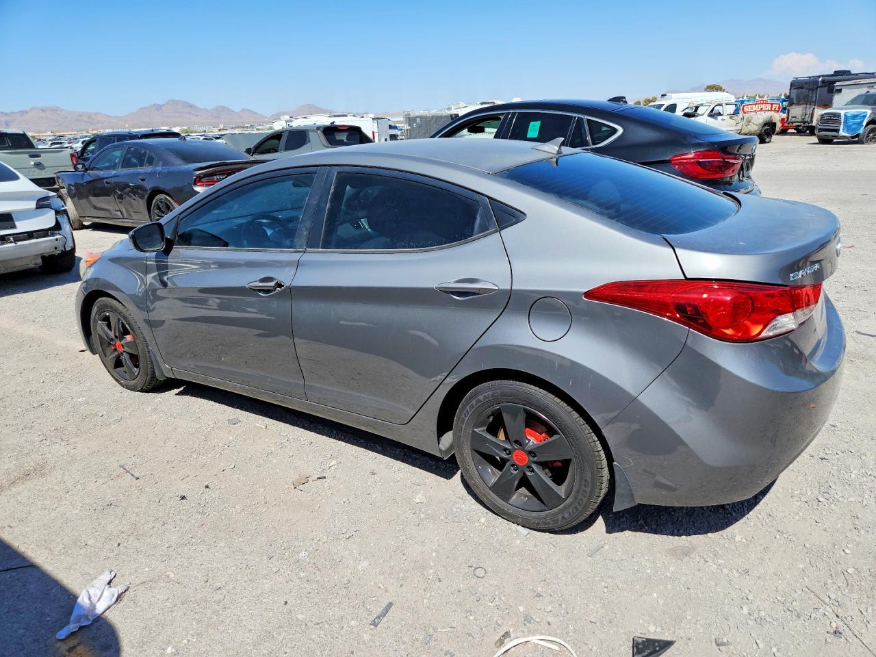 2013 Hyundai Elantra Gls - Image 2