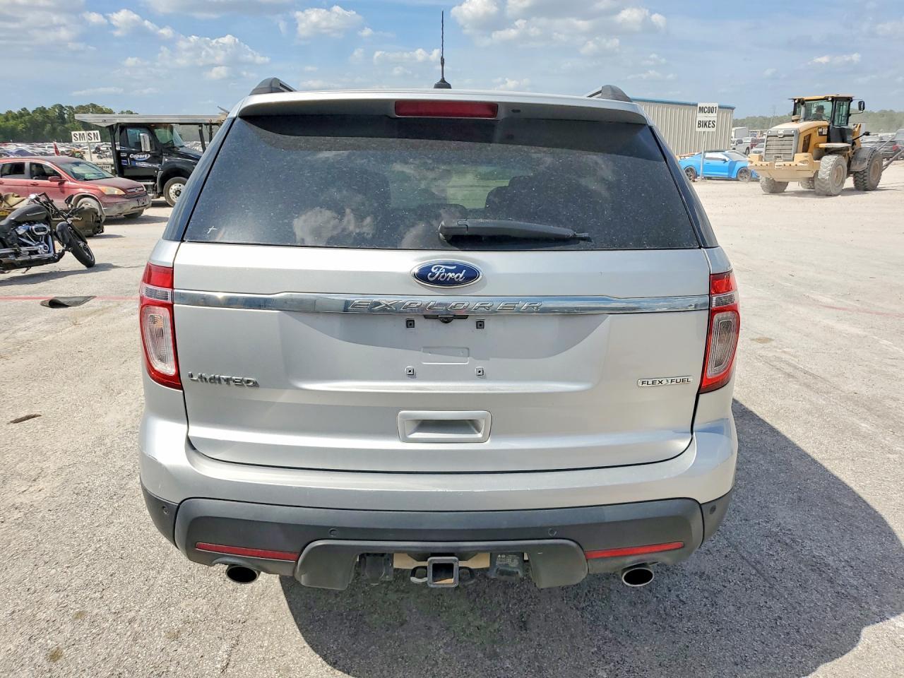 2013 Ford Explorer Limited - Image 6