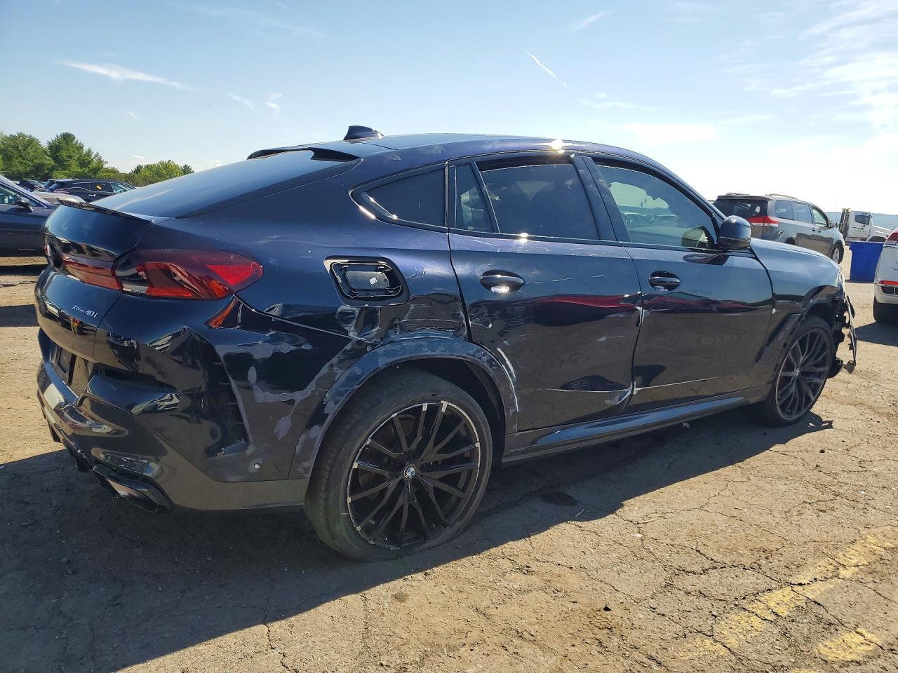 2022 BMW X6 xDrive40I - Image 3