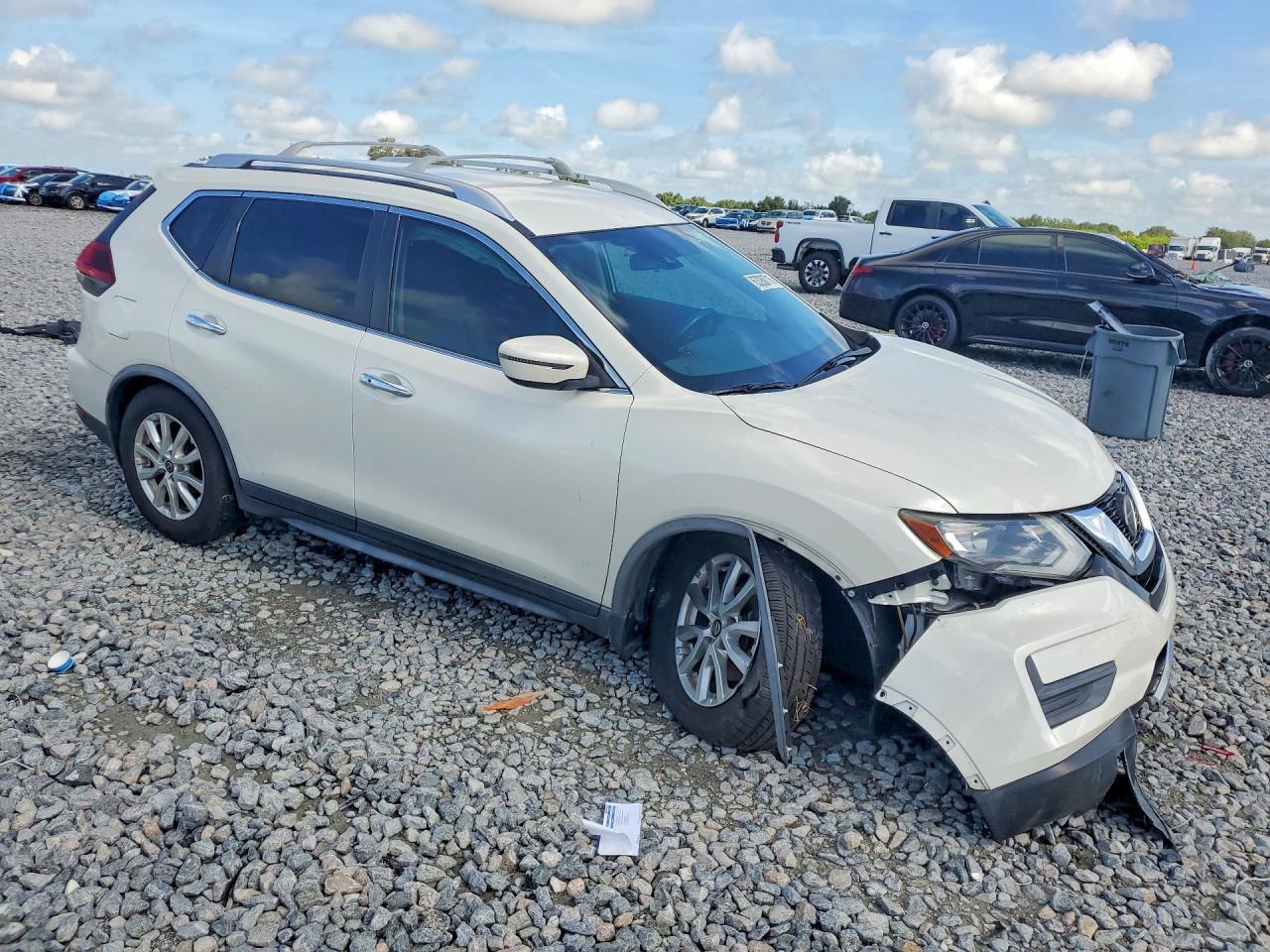 2020 Nissan Rogue Sv - Фото 4