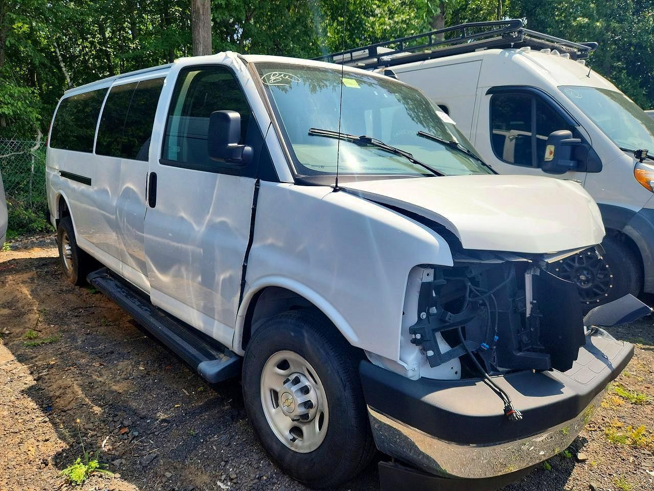 2023 Chevrolet Express G3500 Ls - Фото 4