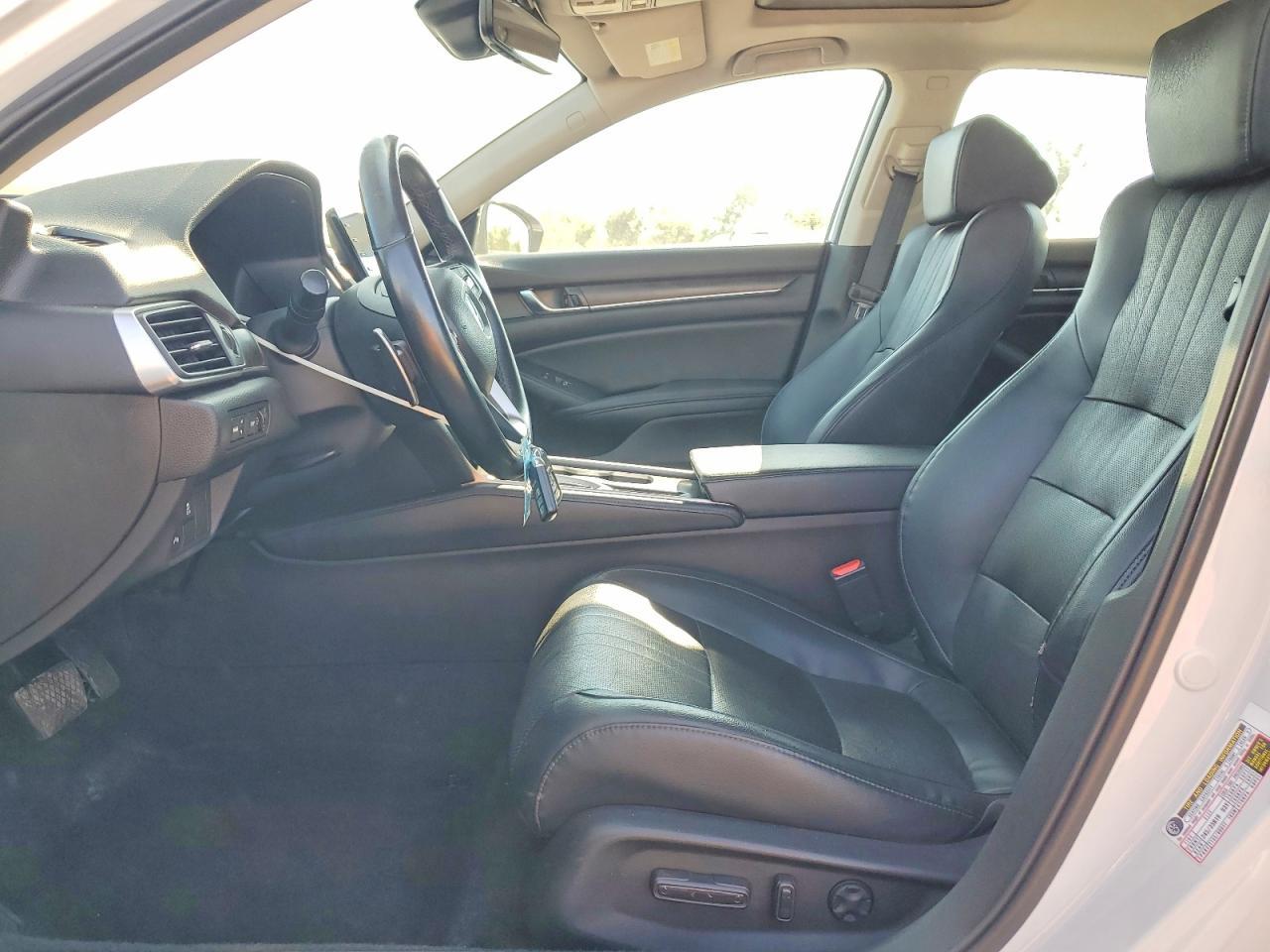 2018 Honda Accord Touring - Фото 7