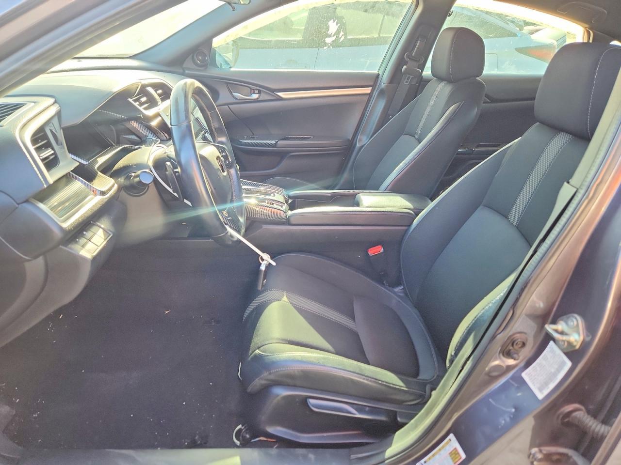 2019 Honda Civic Sport - Image 7