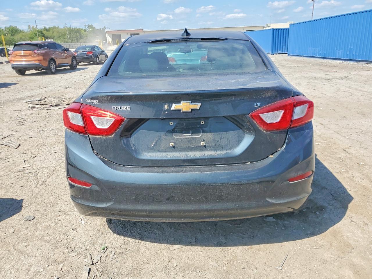 2018 Chevrolet Cruze Lt - Image 6