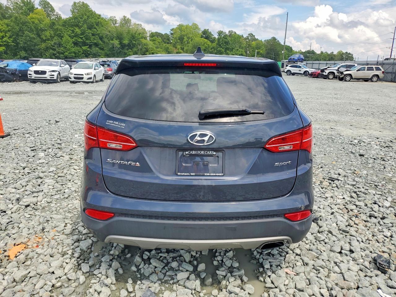 2014 Hyundai Santa Fe Sport 2.4L - Image 6