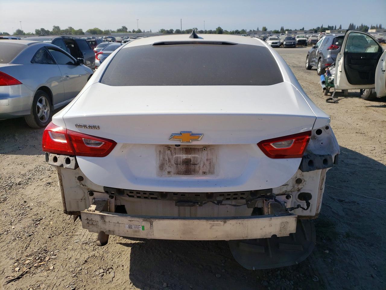 2018 Chevrolet Malibu Ls - Image 6