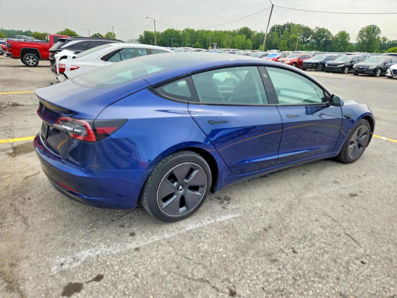 2022 Tesla Model 3 - Image 3