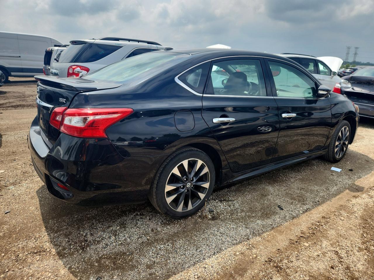 2016 Nissan Sentra Sr - Image 3