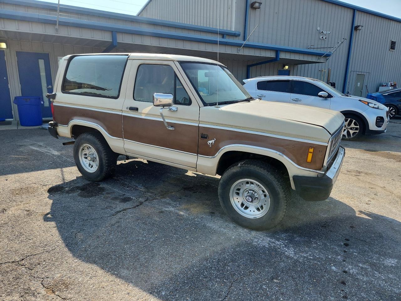 1985 Ford Bronco Ii - Фото 4