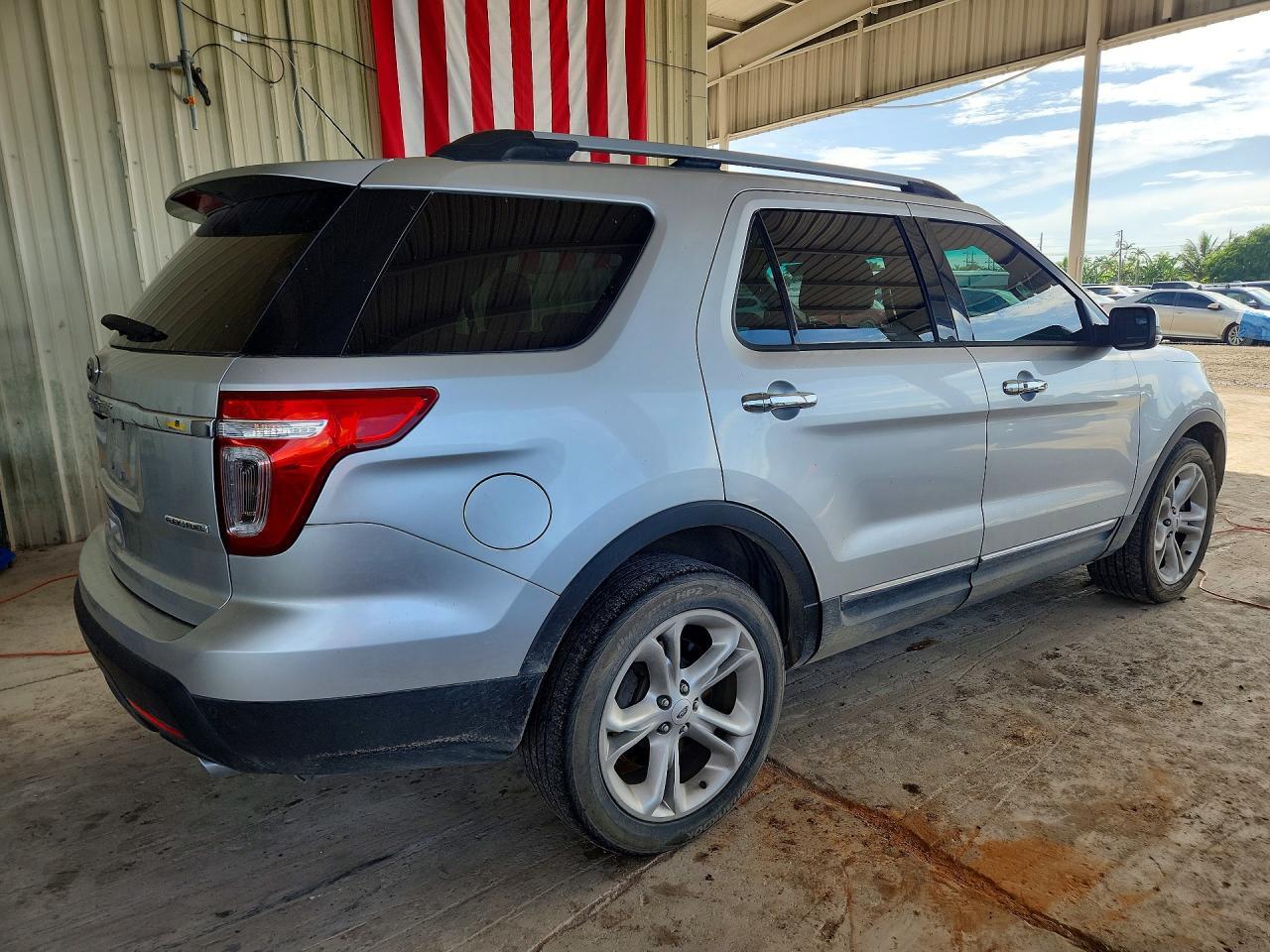 2013 Ford Explorer Limited - Image 3