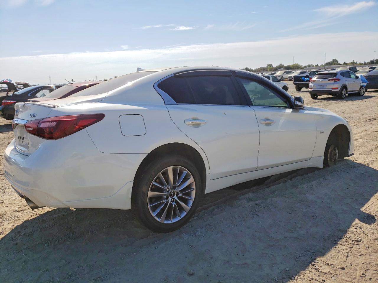 2018 Infiniti Q50 3.0T Luxe - Image 3