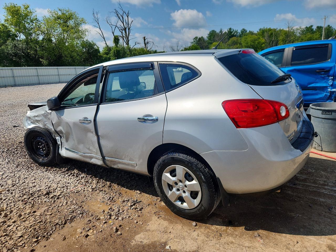 2014 Nissan Rogue Select S - Фото 2