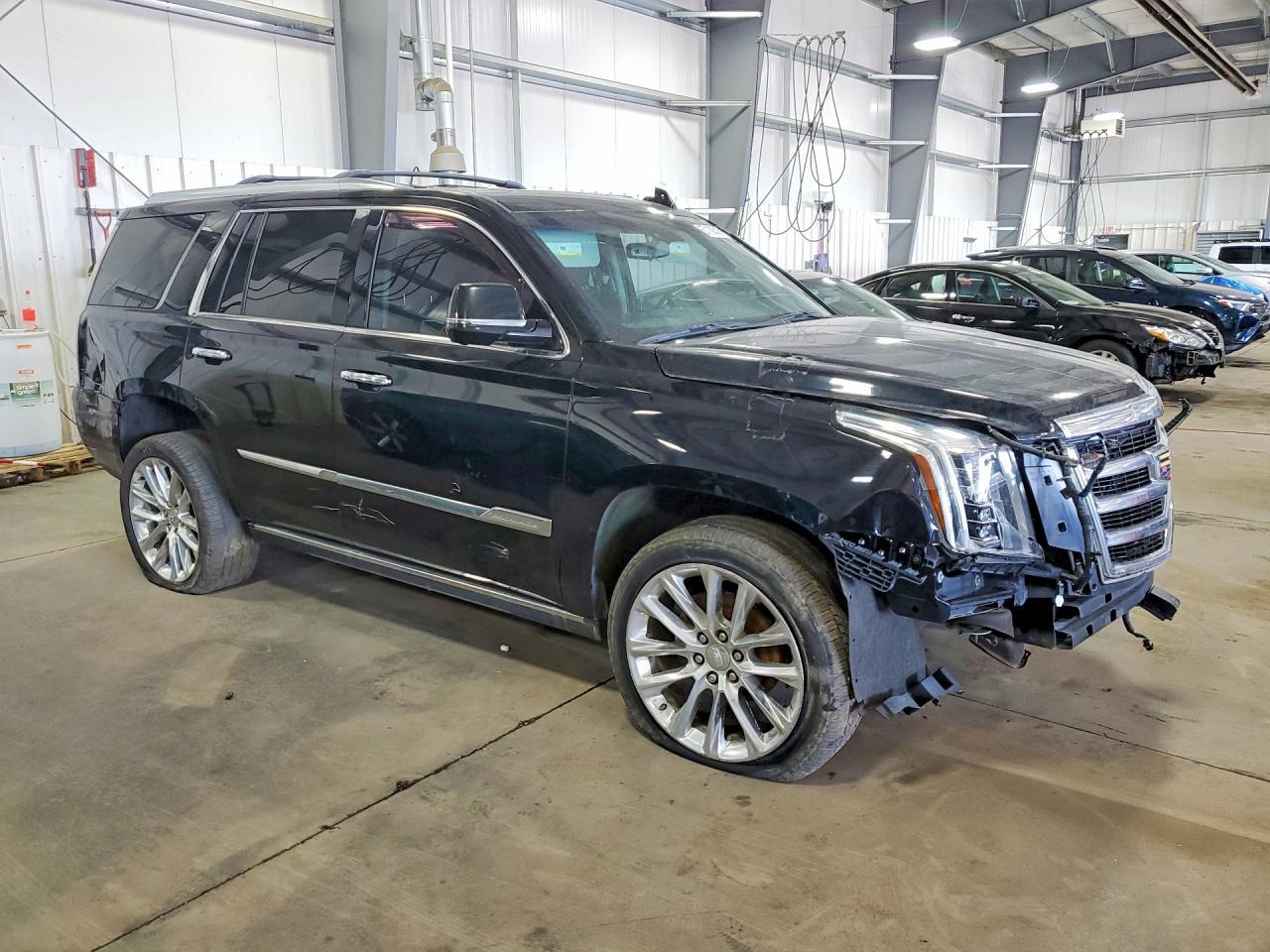 2017 Cadillac Escalade Premium Luxury - Фото 4