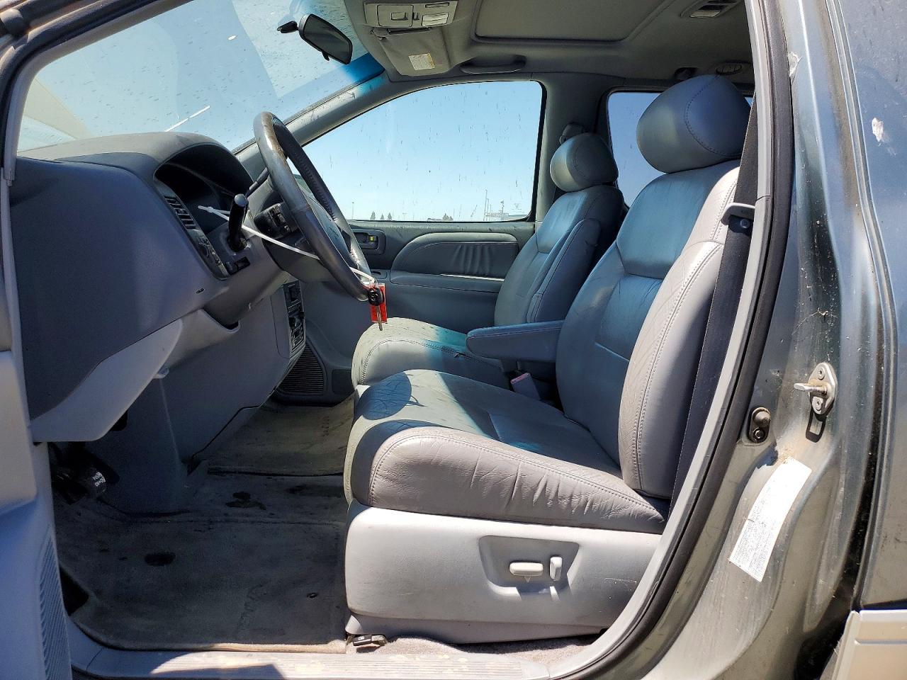 2000 Toyota Sienna Xle - Image 7