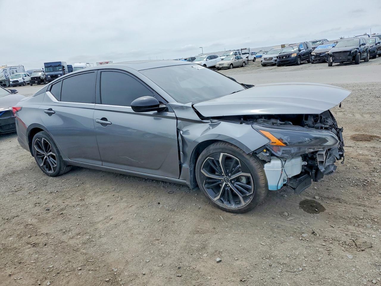 2023 Nissan Altima Sr - Фото 4