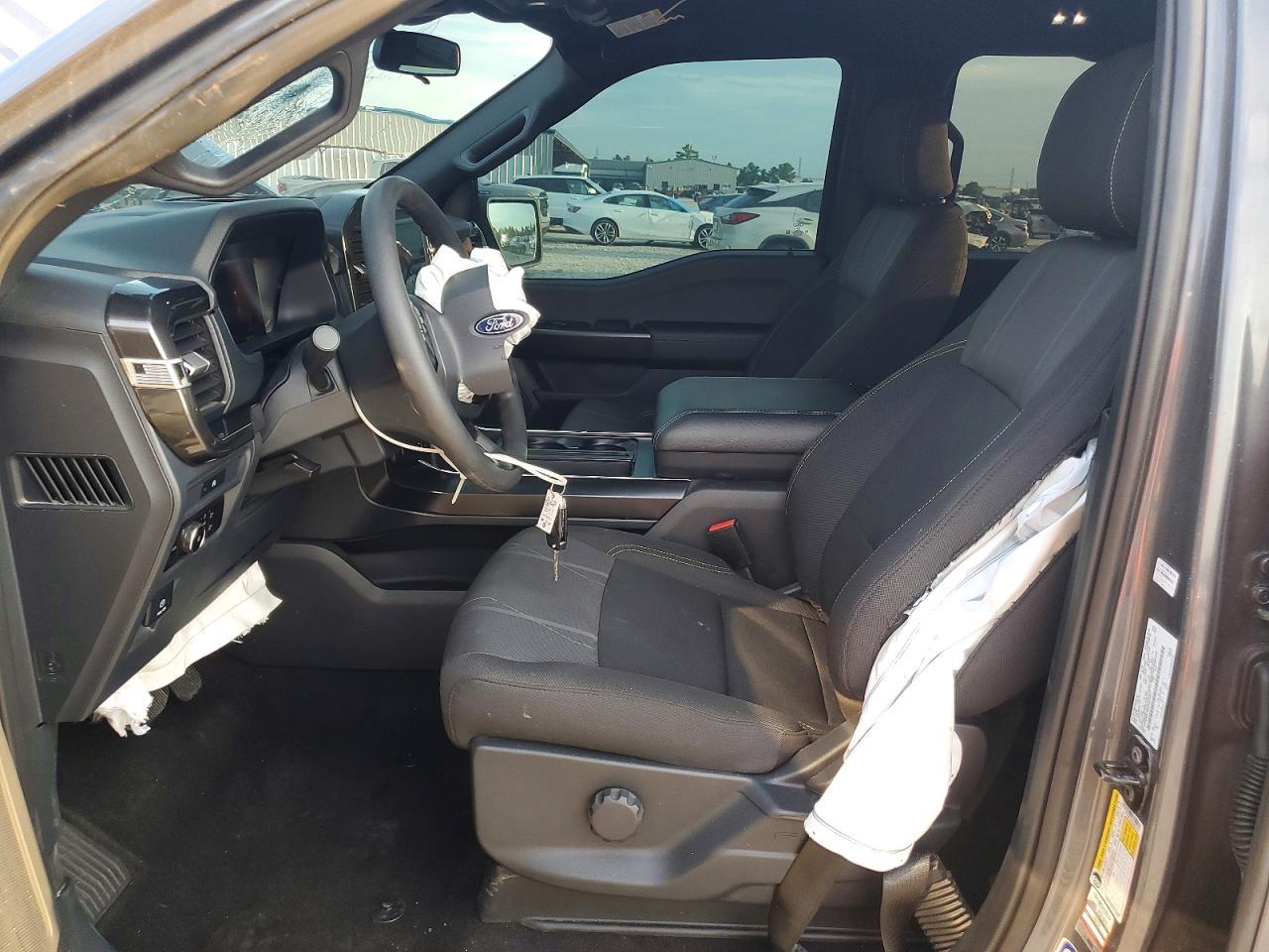 2025 Ford F150 Stx - Фото 7