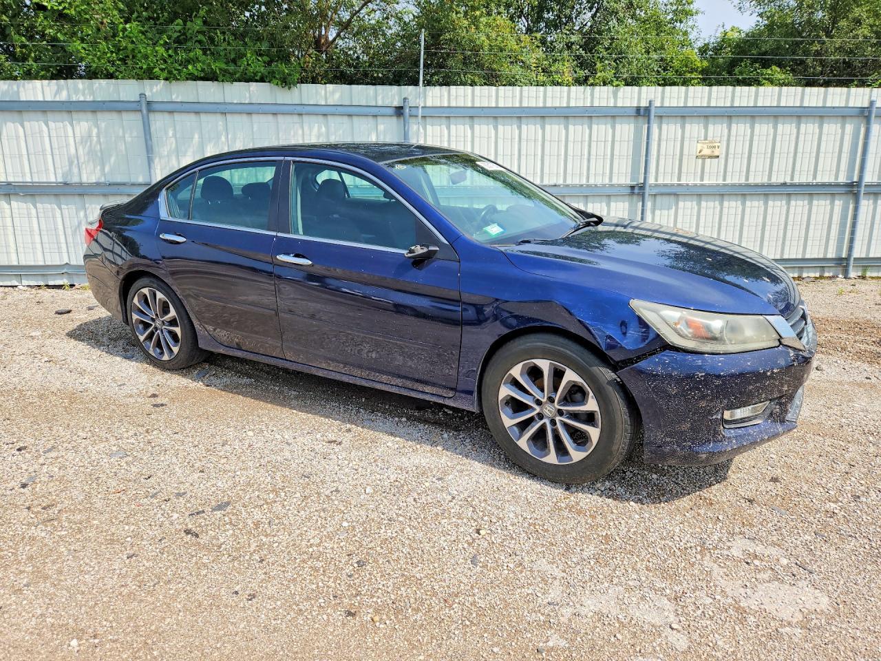 2015 Honda Accord Sport - Image 4