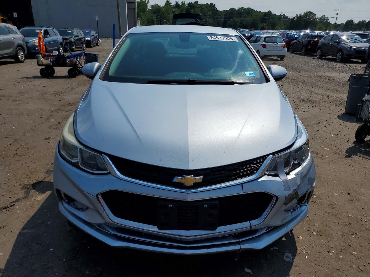 2017 Chevrolet Cruze Ls - Фото 5