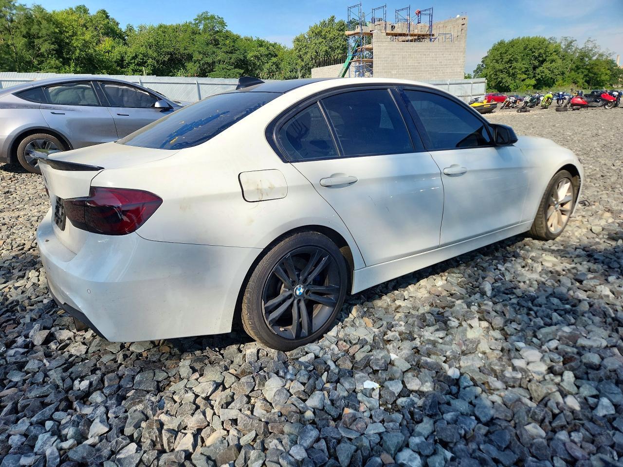 2016 BMW 340 Xi - Фото 3