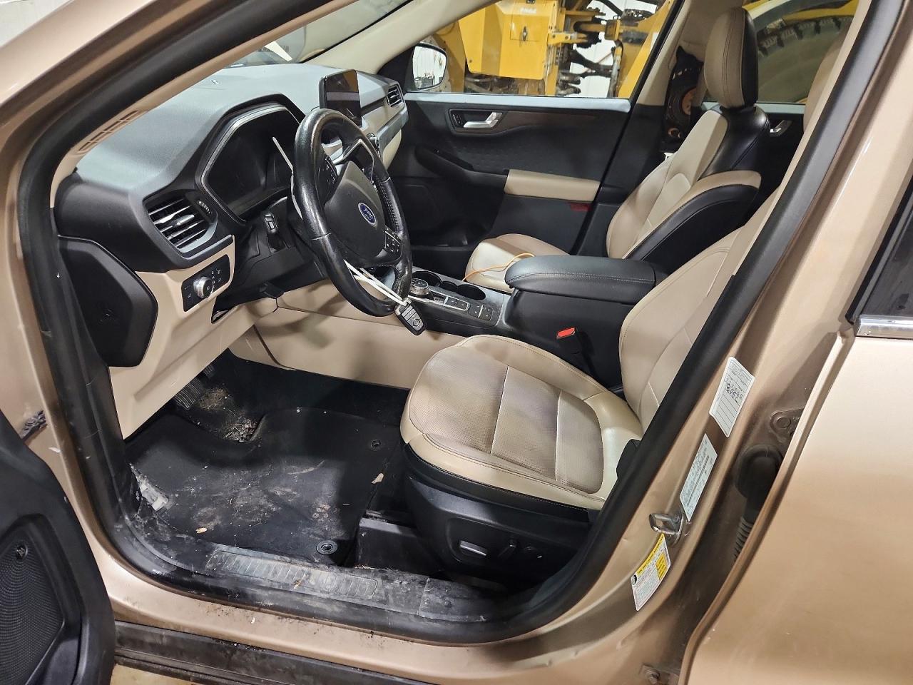 2020 Ford Escape Titanium - Image 7