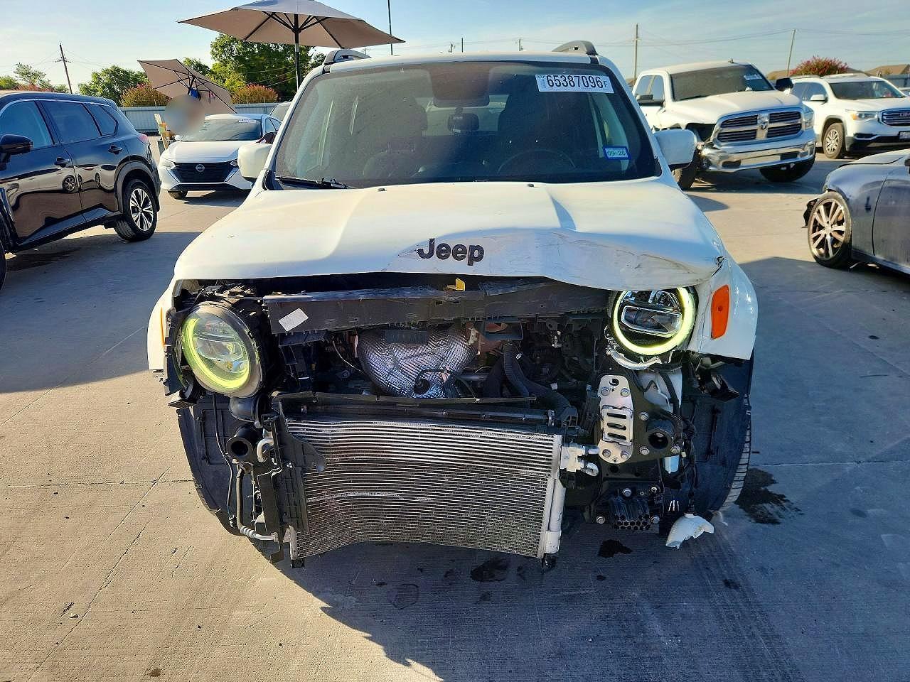 2020 Jeep Renegade Latitude - Image 5