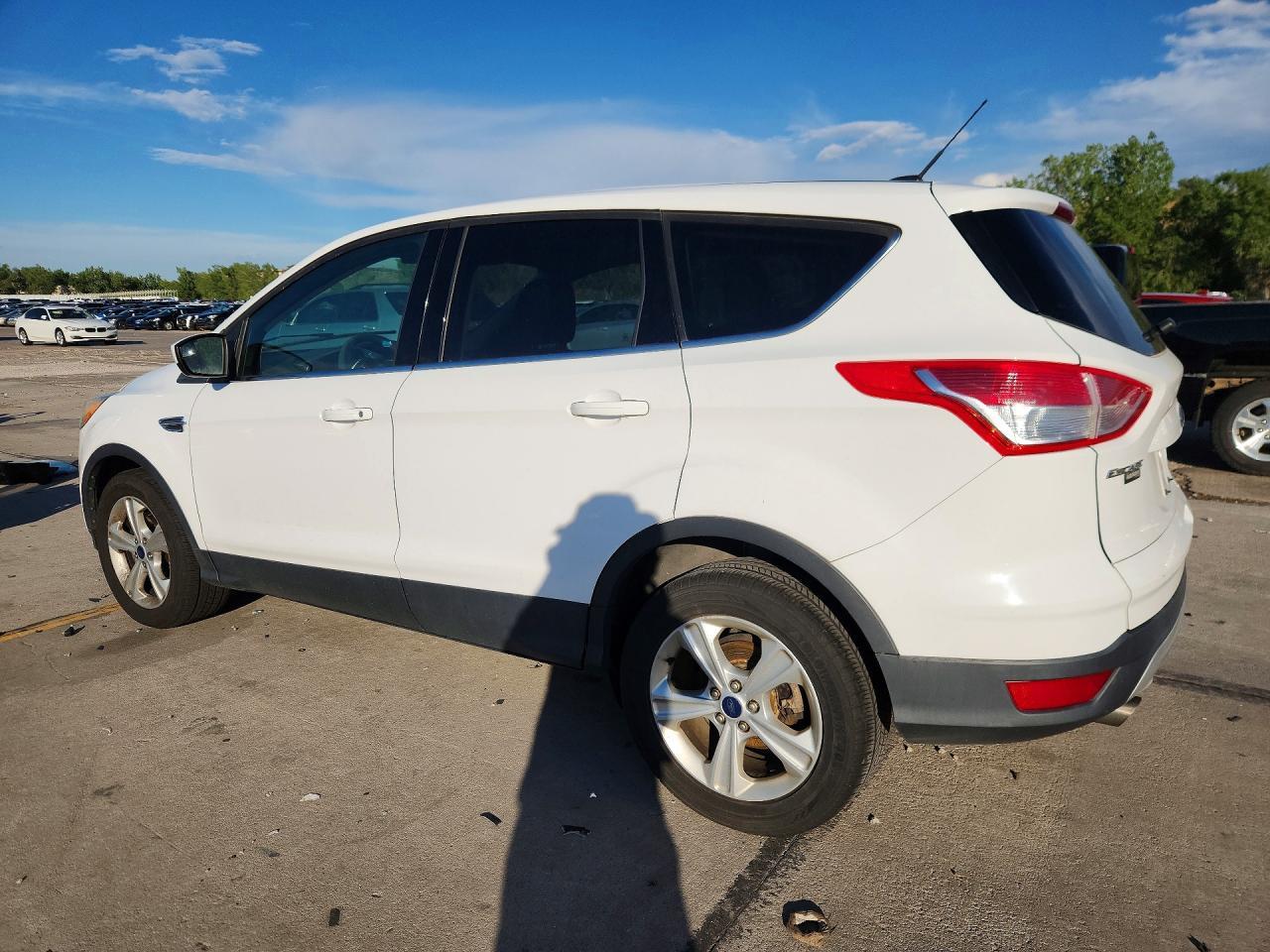 2016 Ford Escape Se - Фото 2