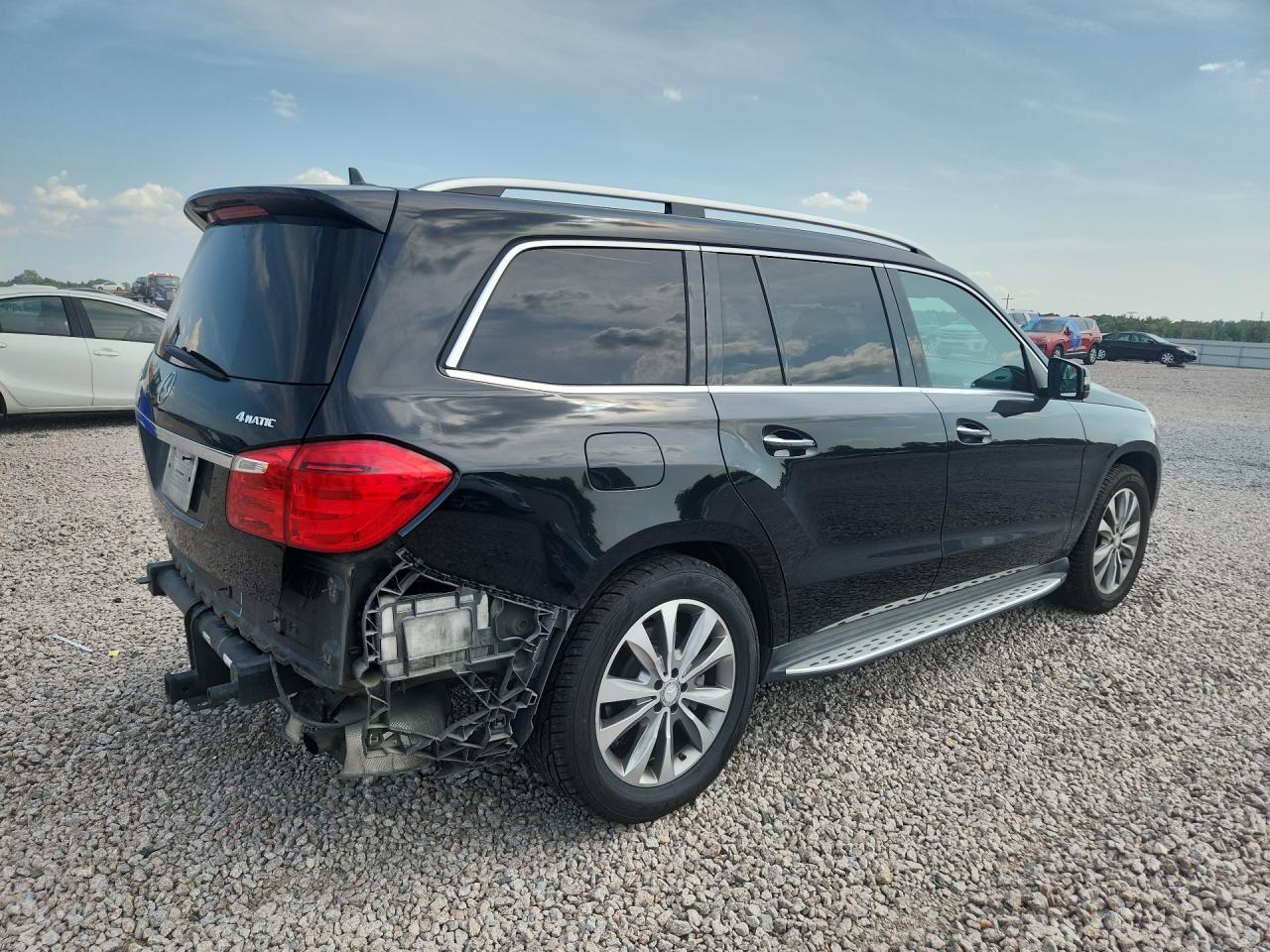 2014 Mercedes-Benz Gl 450 4Matic - Image 3