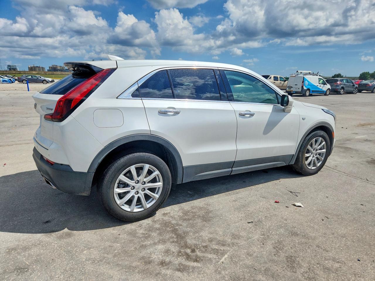 2023 Cadillac Xt4 Luxury - Фото 3