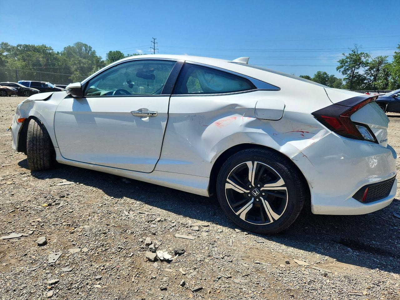 2016 Honda Civic Touring - Фото 2