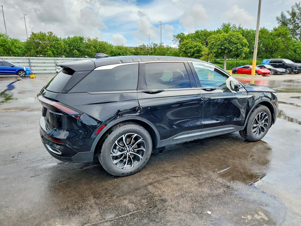 2025 Lincoln Nautilus Premiere - Image 3