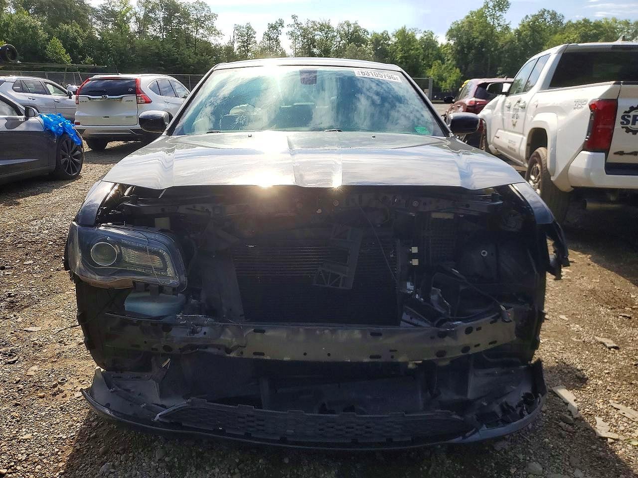 2019 Chrysler 300 S - Фото 5