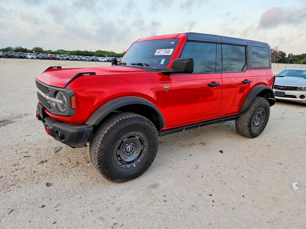 2023 Ford Bronco Base
