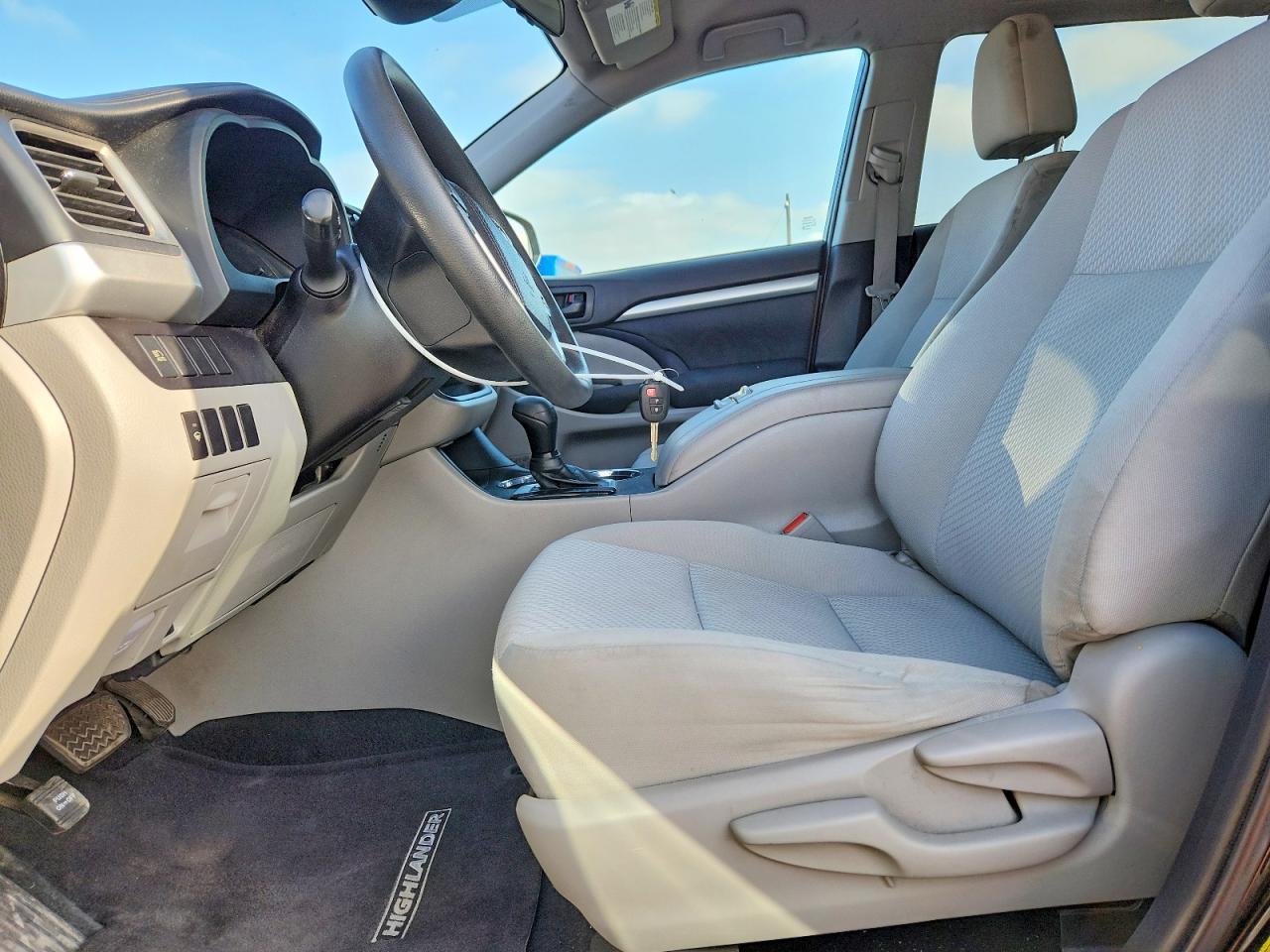 2019 Toyota Highlander Le - Фото 7