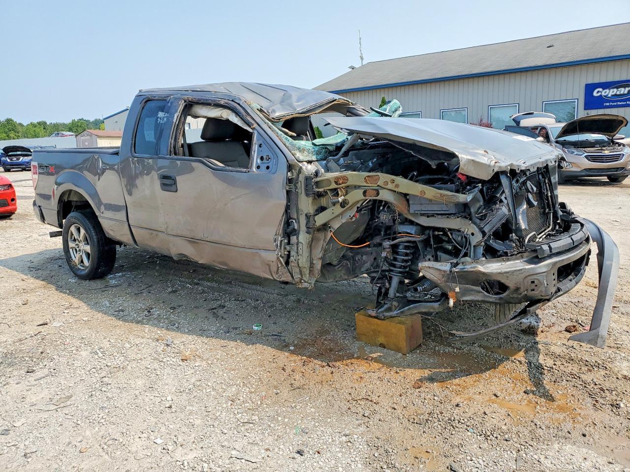 2010 Ford F150 Super Cab - Фото 4