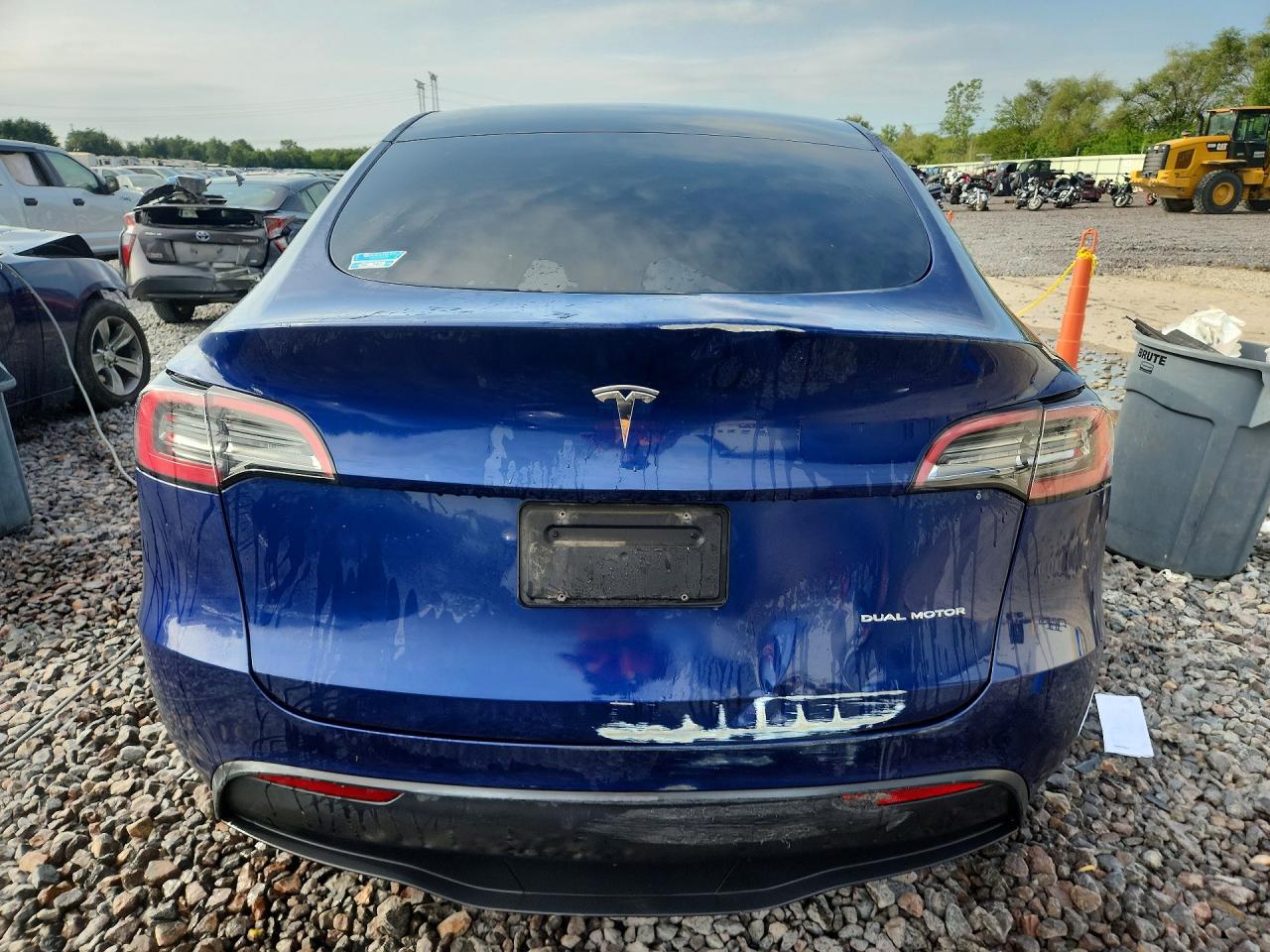 2023 Tesla Model Y - Фото 6