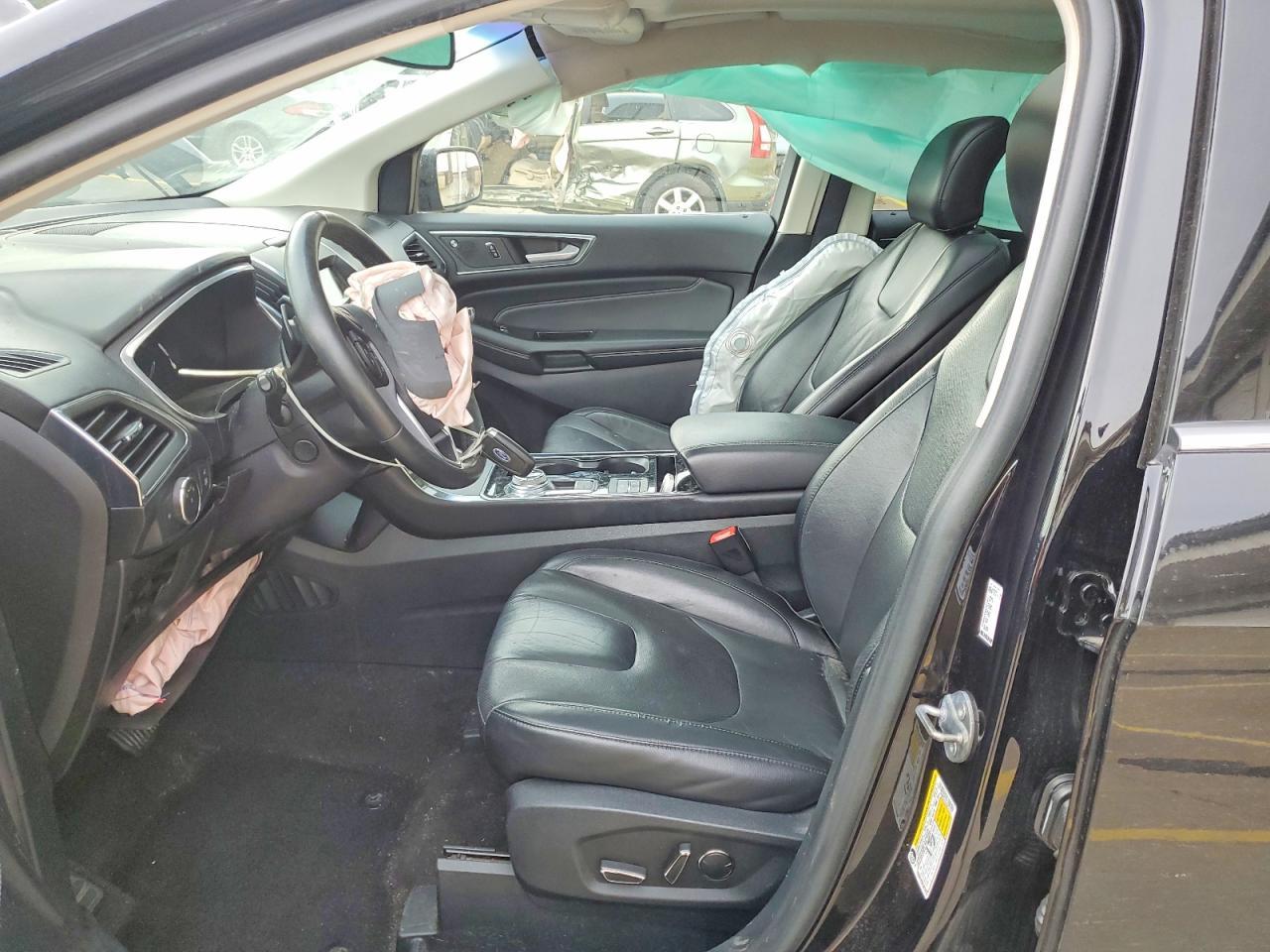 2019 Ford Edge Titanium - Image 7