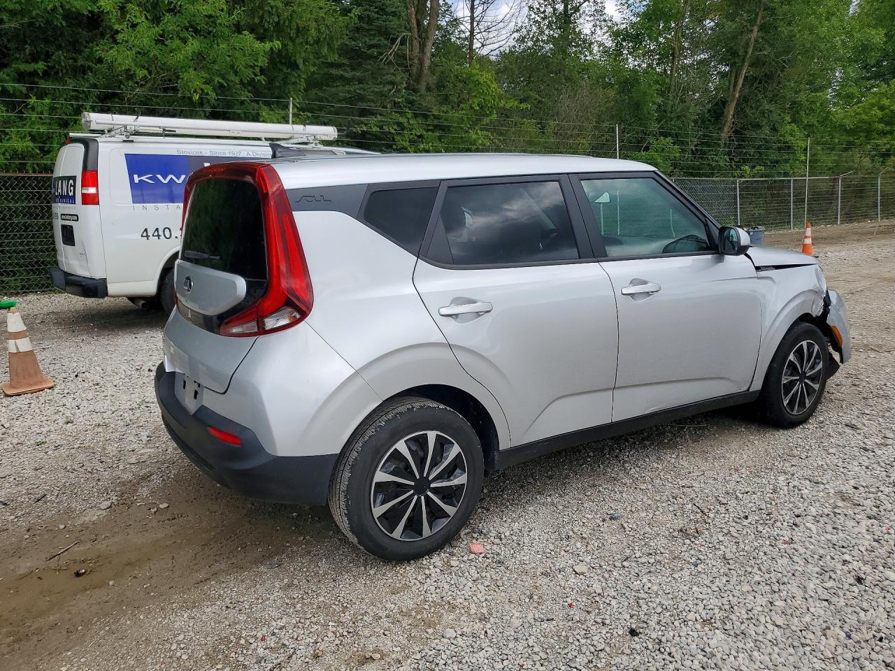 2021 Kia Soul Lx - Image 3