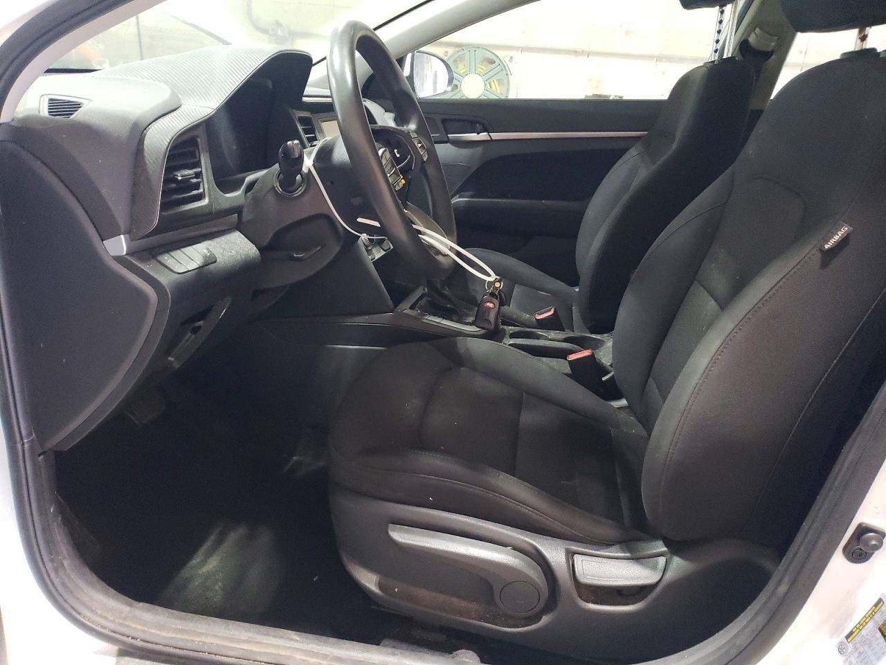 2019 Hyundai Elantra Se - Image 7