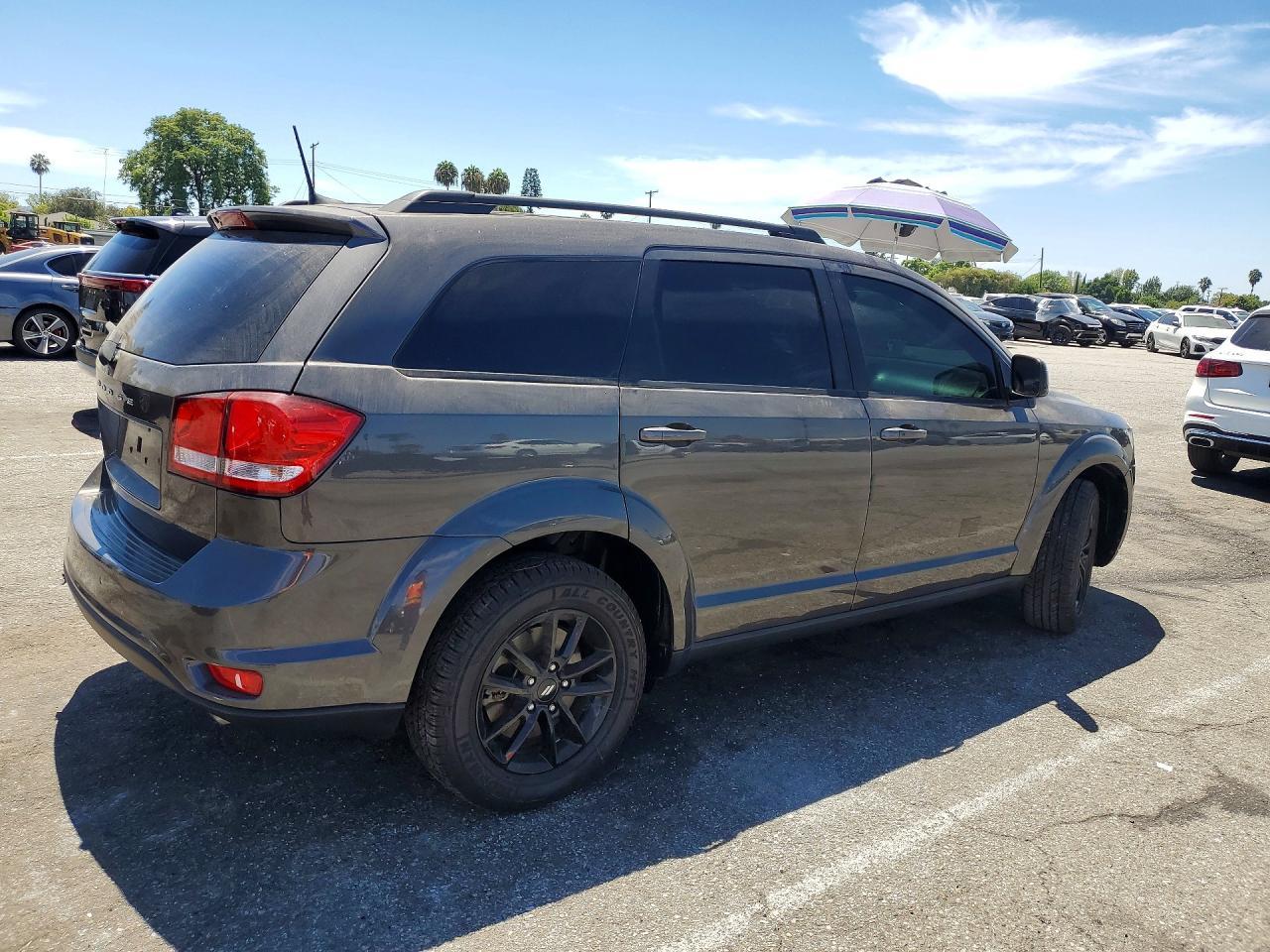 2019 Dodg Journey - Фото 3