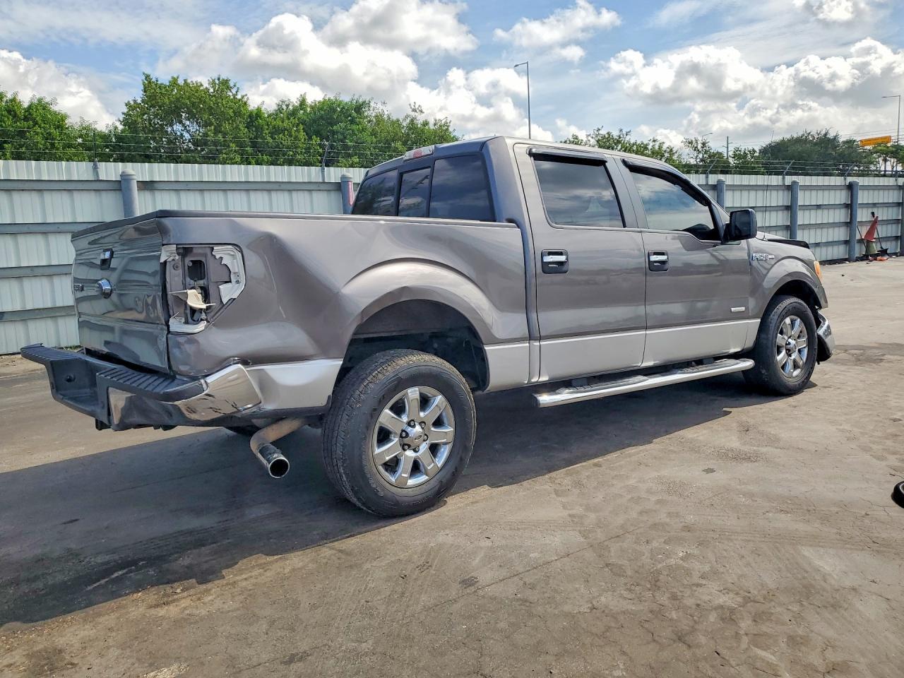 2014 Ford F150 Supercrew - Image 3