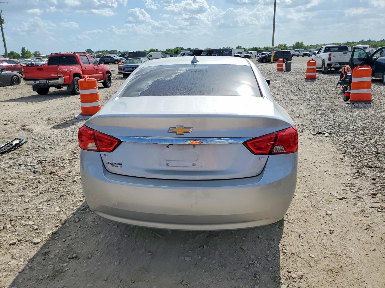 2019 Chevrolet Impala Lt - Image 6