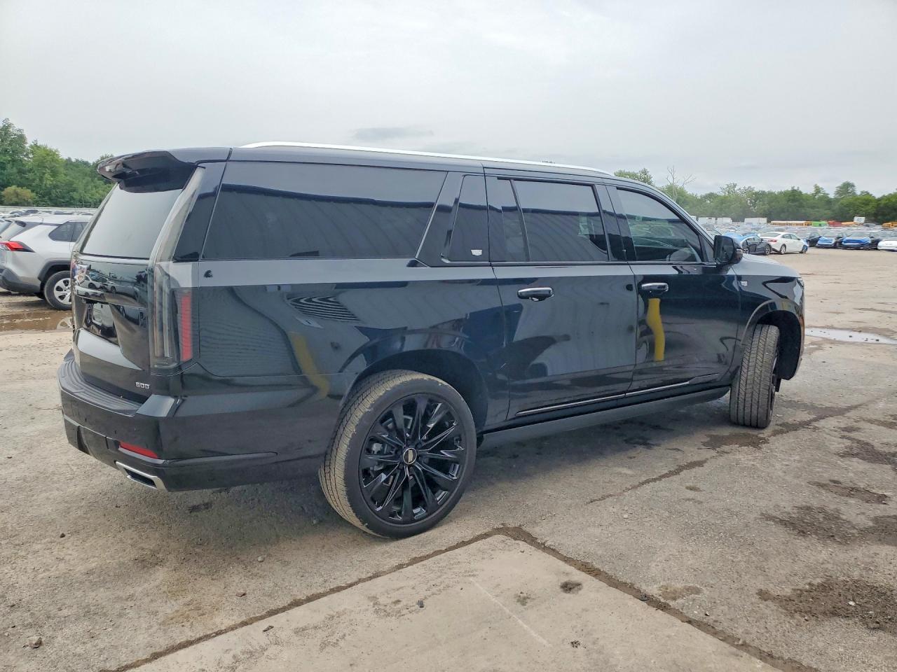 2026 Cadillac Escalade Esv Platinum Luxury - Фото 3