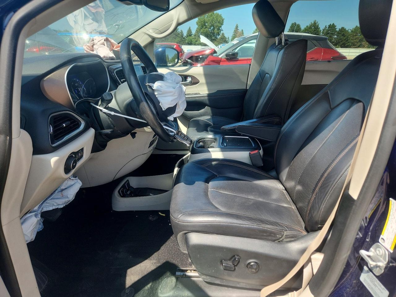 2017 Chrysler Pacifica Touring L Plus - Фото 7